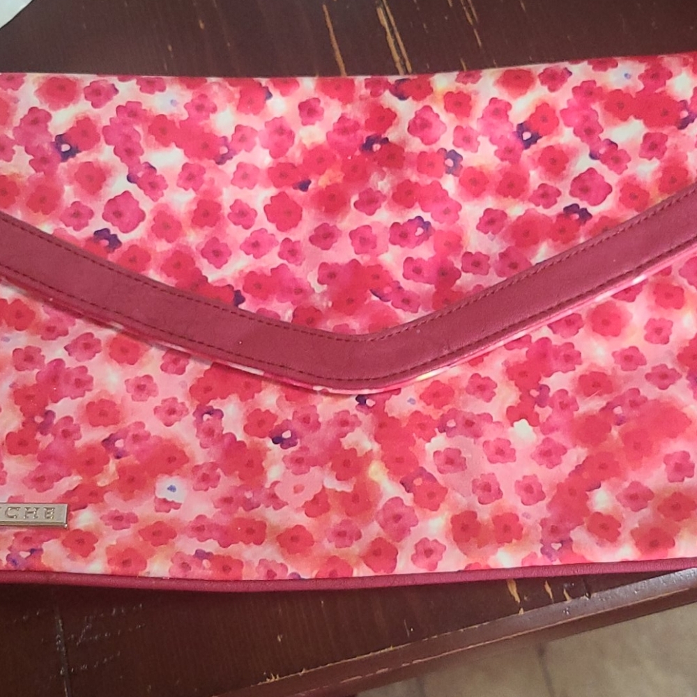 Ruby Clutch